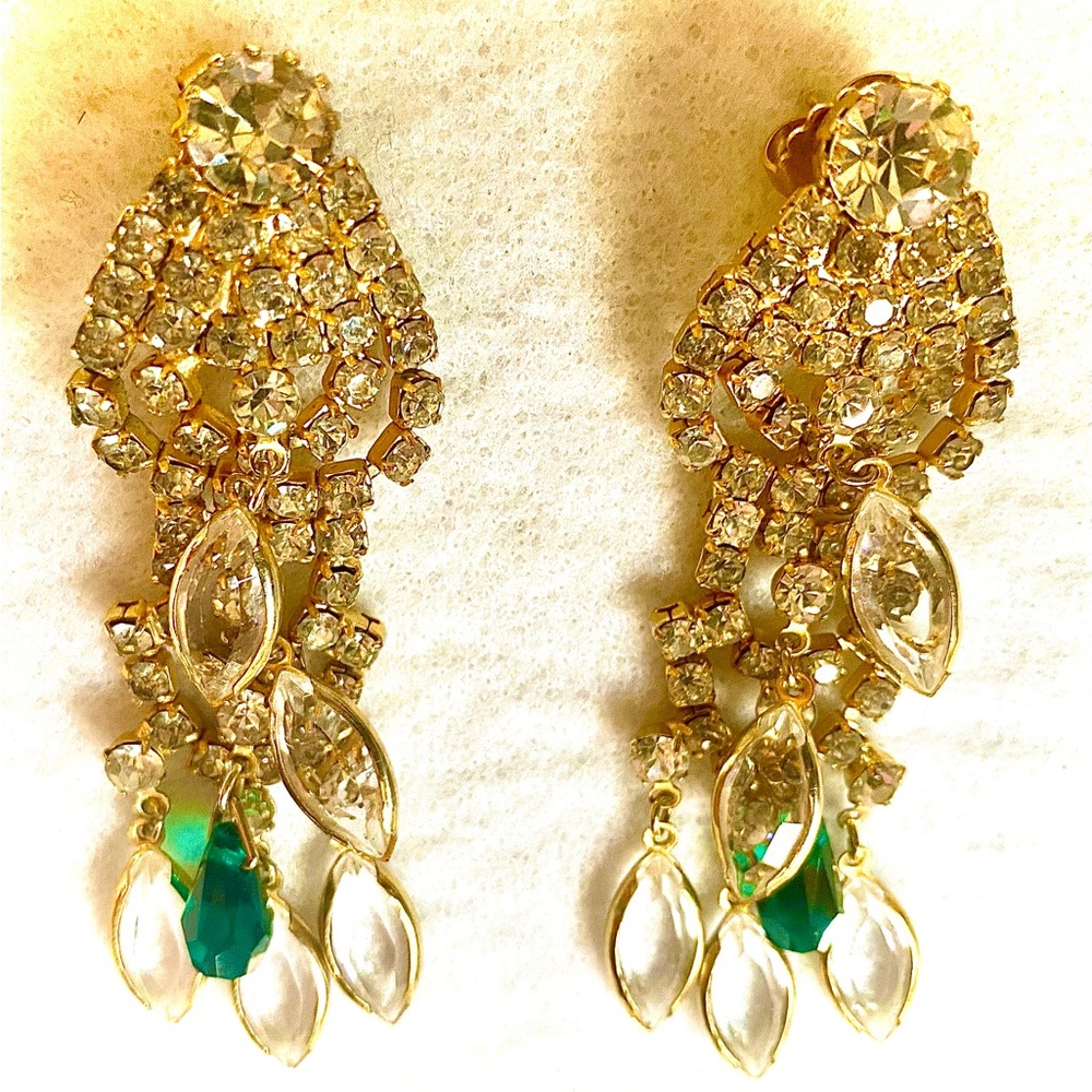 ✨Juliana Vintage DeLizza & Elster, rhinestone chandelier earrings!✨